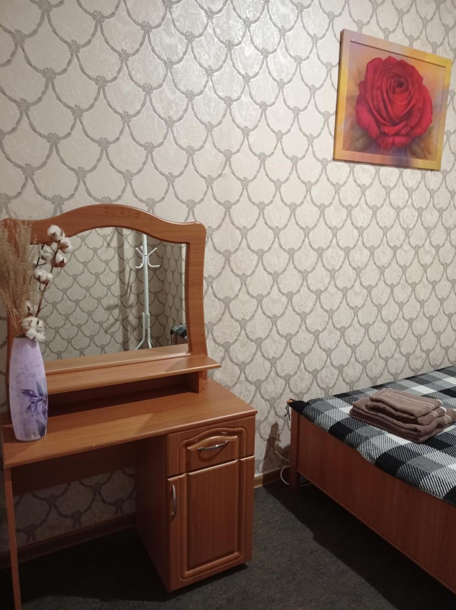 Desyatinnaya Hostel Kyiv Exterior photo